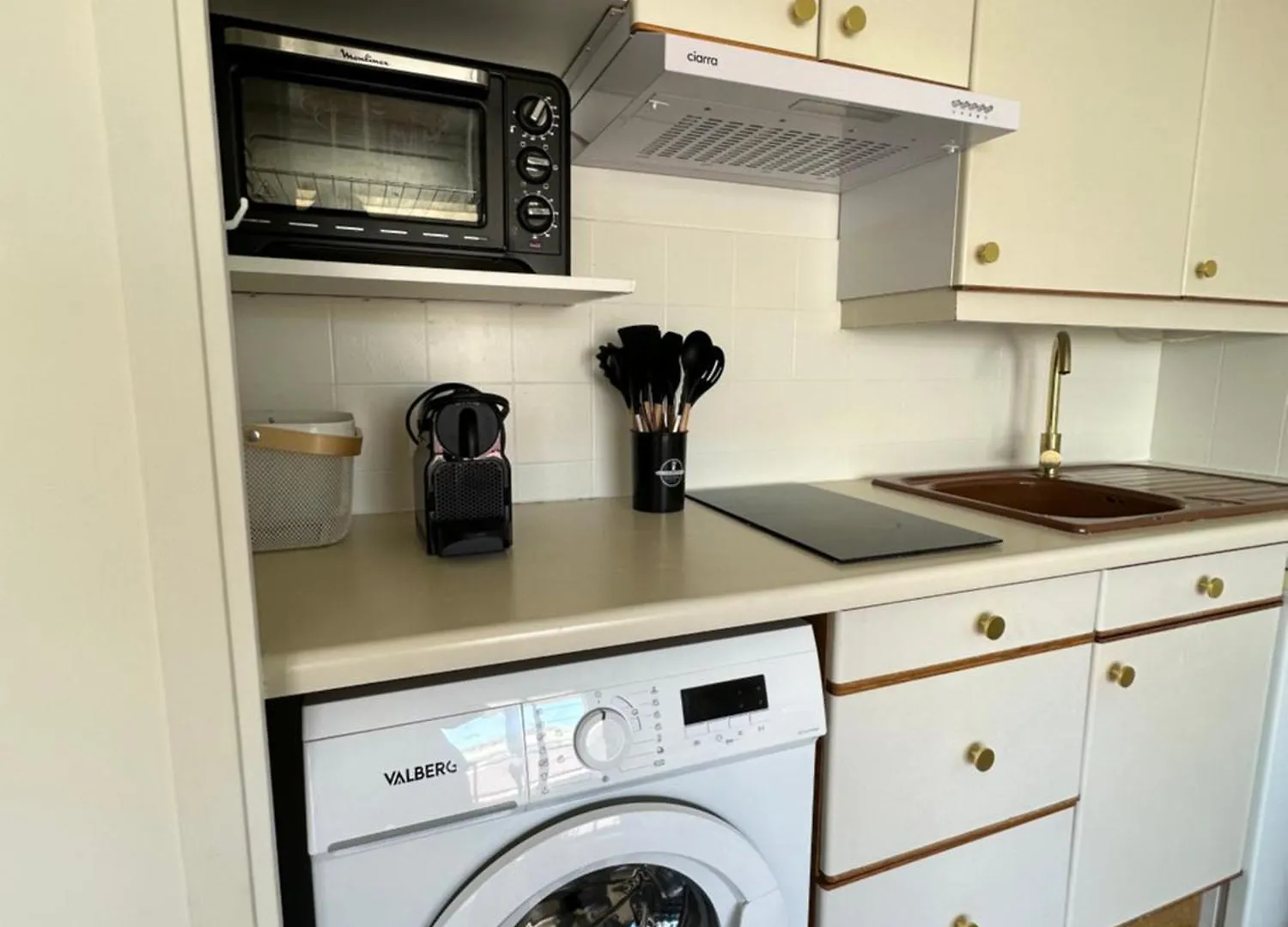 Apartment Superbe Studio Plein Centre De Juan Les Pins 500M Des Plages Antibes France