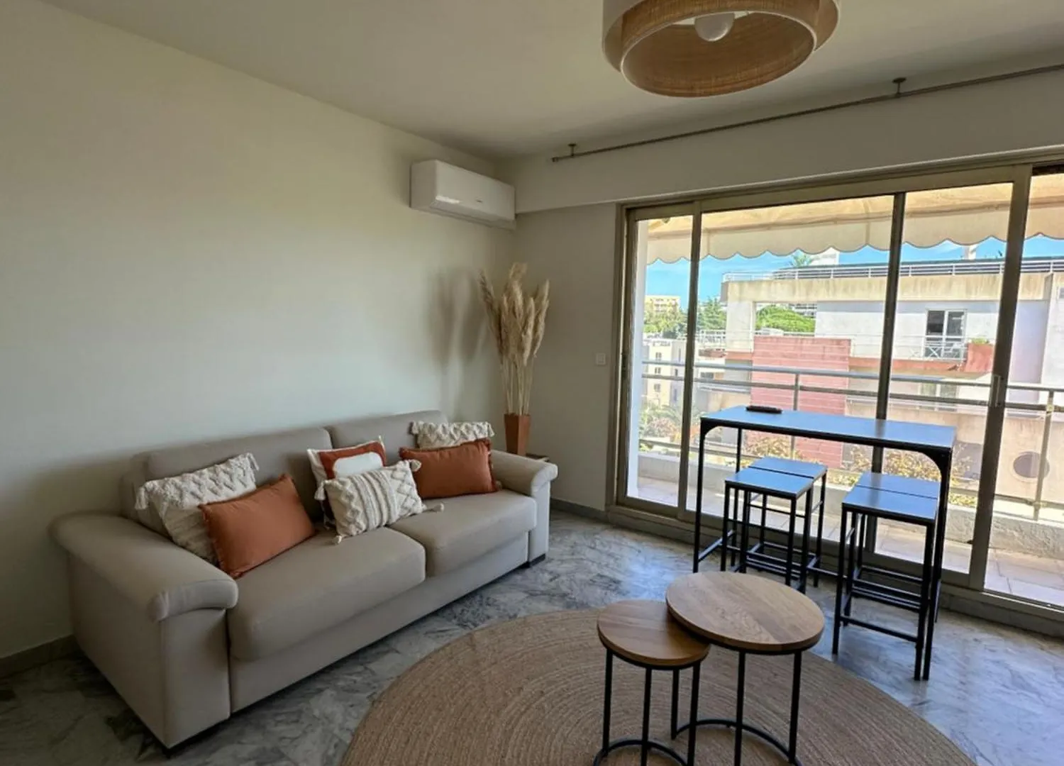 Superbe Studio Plein Centre De Juan Les Pins 500M Des Plages Antibes 0*,