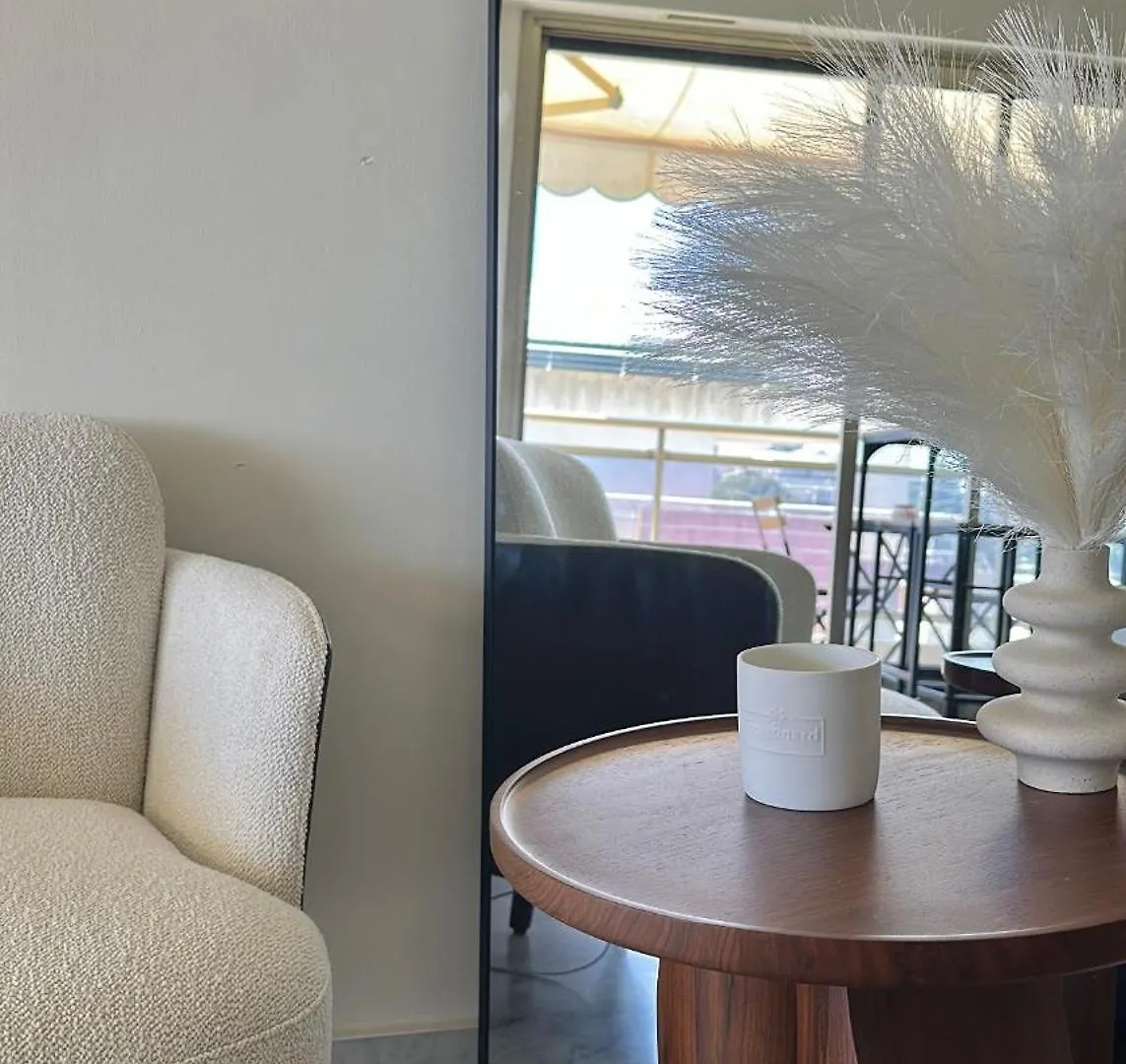 Superbe Studio Plein Centre De Juan Les Pins 500M Des Plages Antibes Apartment